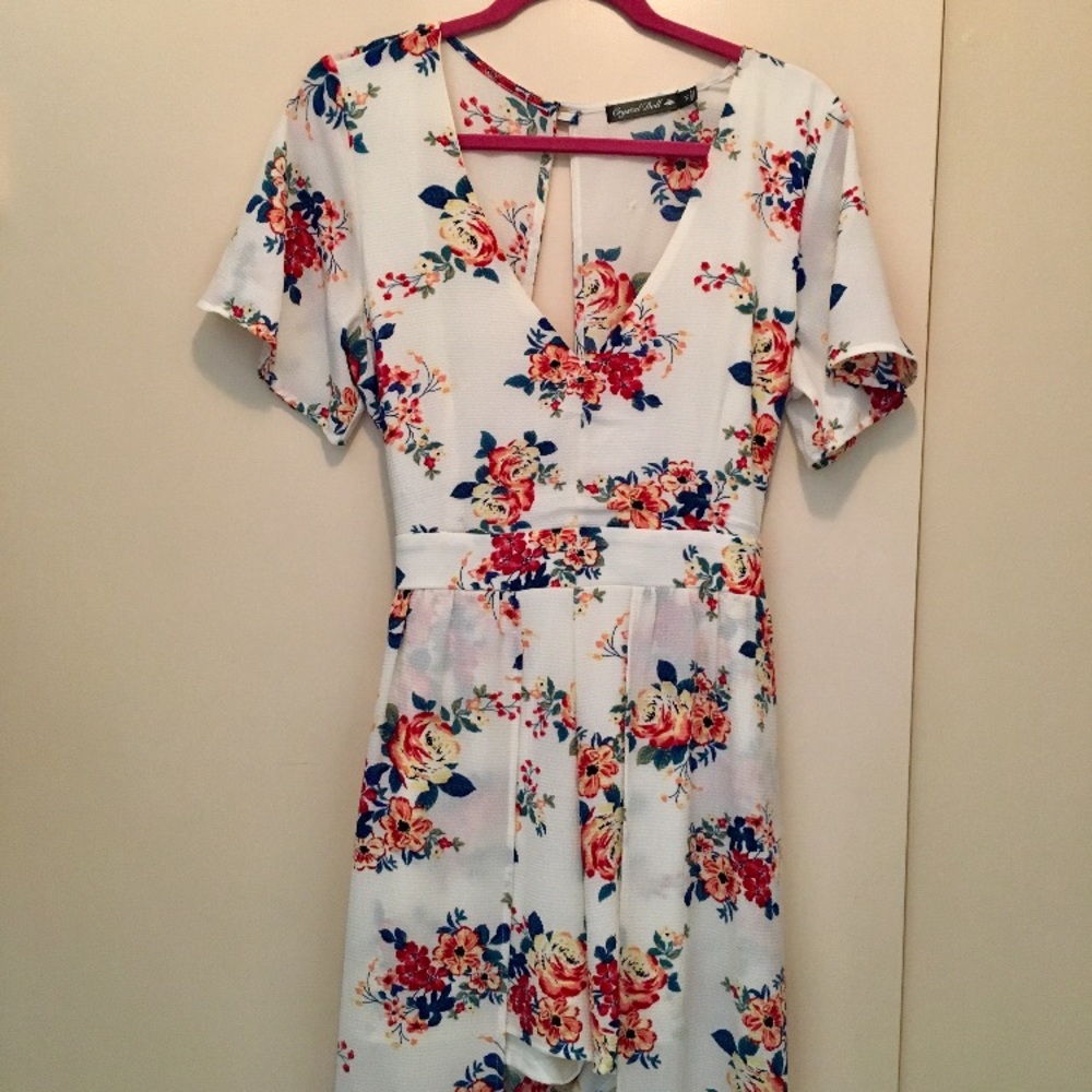 Dress - Picture 6 of 8